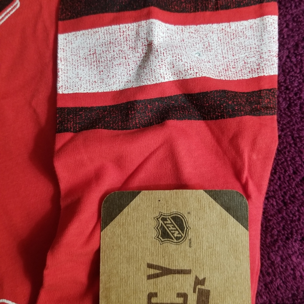 NHL Legacy Collection Calgary Flames Long Sleeve Pullover. - Picture 4 of 8